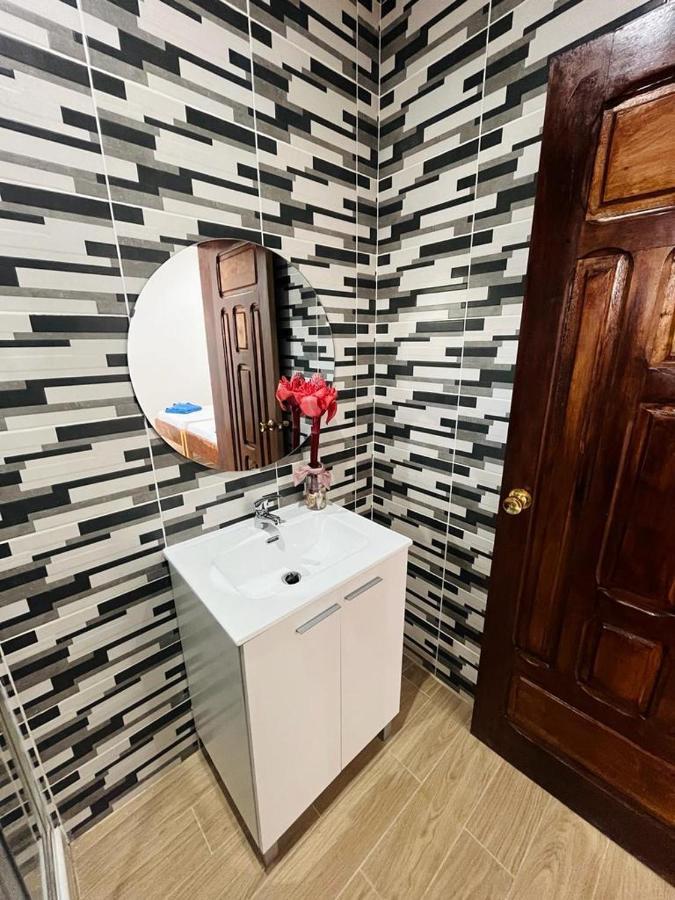 Hotel Kenito Сан-Томе Экстерьер фото