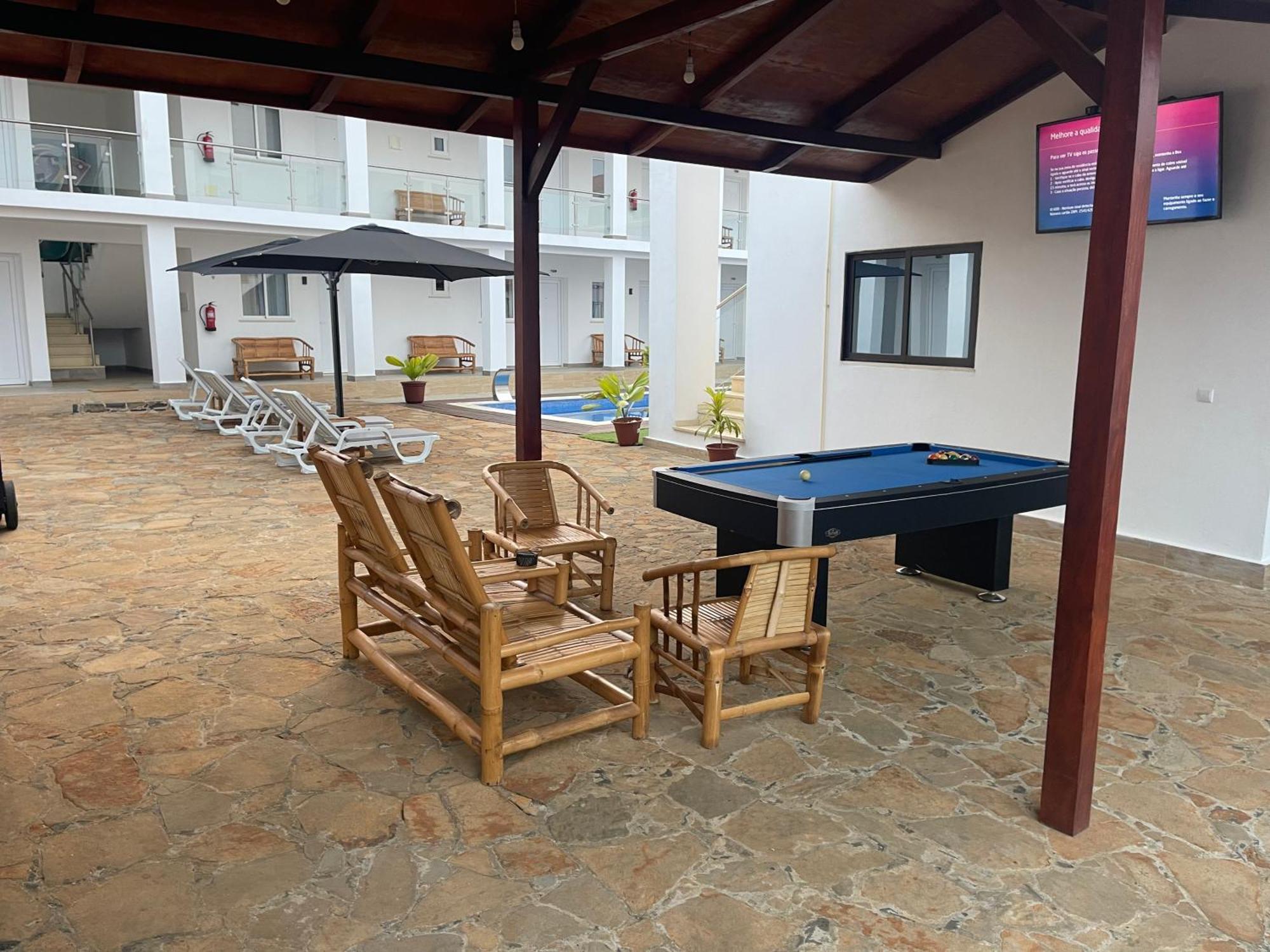 Hotel Kenito Сан-Томе Экстерьер фото