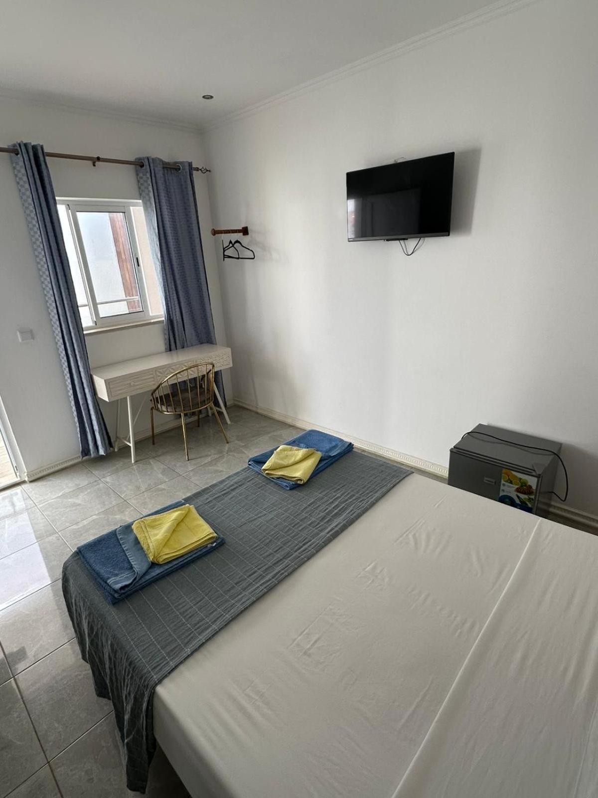 Hotel Kenito Сан-Томе Экстерьер фото